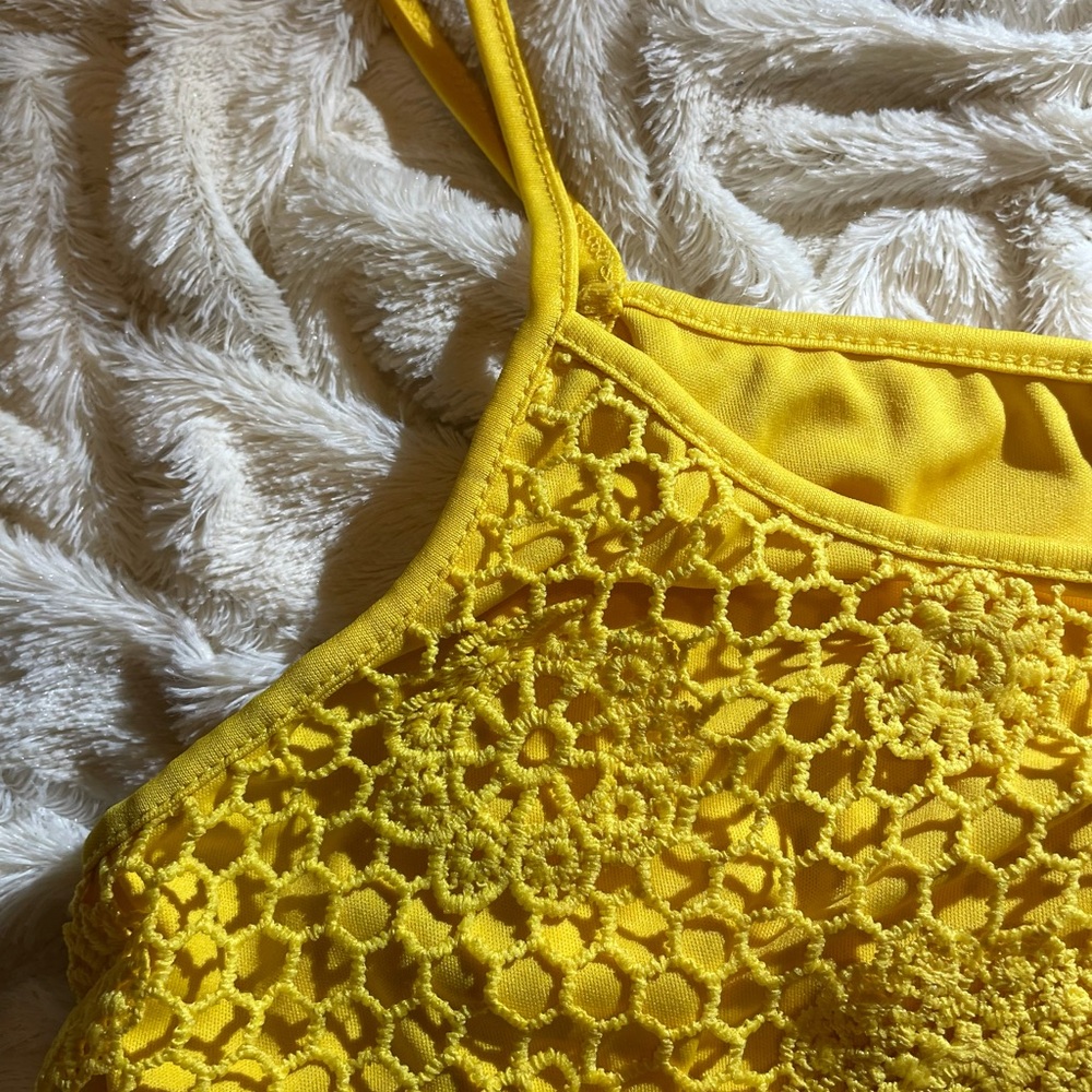 Charollette Russe Yellow Hand-knitted Top - Picture 11 of 14
